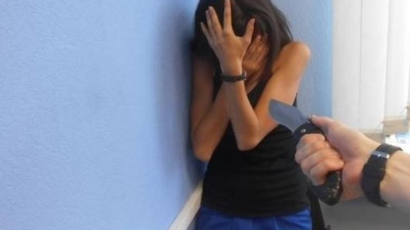 8 Martda gələn gül faciə ilə bitdi – Bu bıçaq, bu da mən...