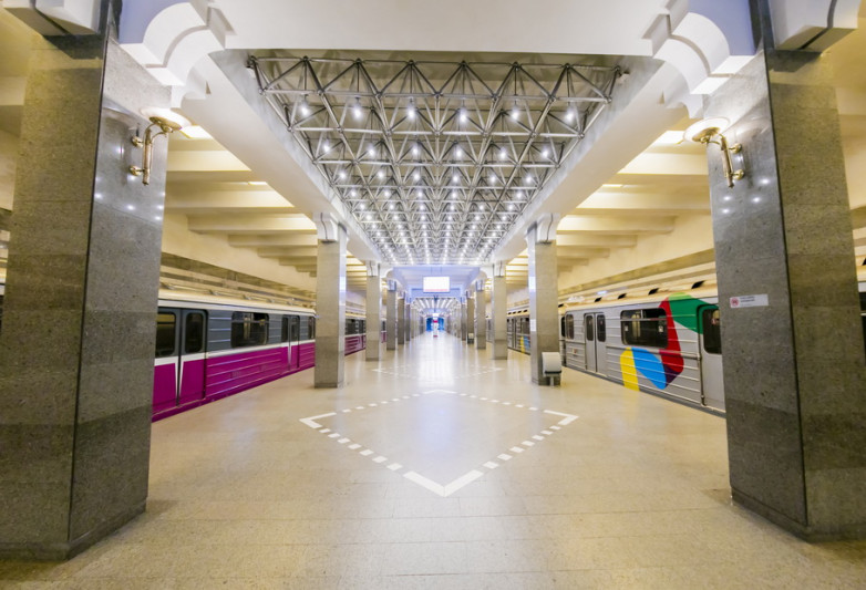 Metroda qatarların hərəkət intervalı artırılır