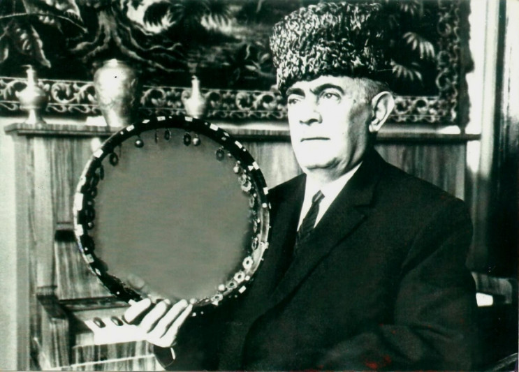 Xan Şuşinskinin doğum günüdür