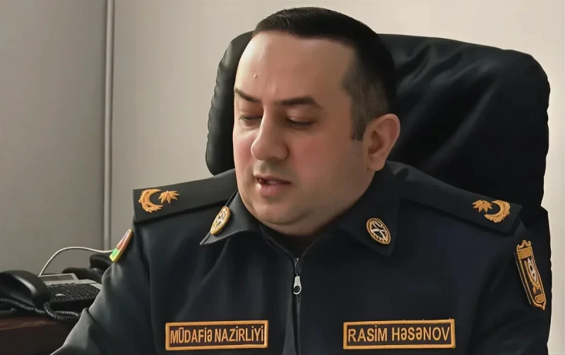 Rüşvətdə ittiham olunan sabiq rəis məhkəmə zalından azadlığa buraxıldı