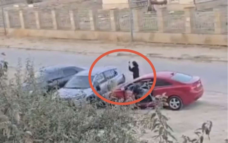Bakıda ərinin xəyanətini öyrənən qadın heyfini maşından çıxdı
