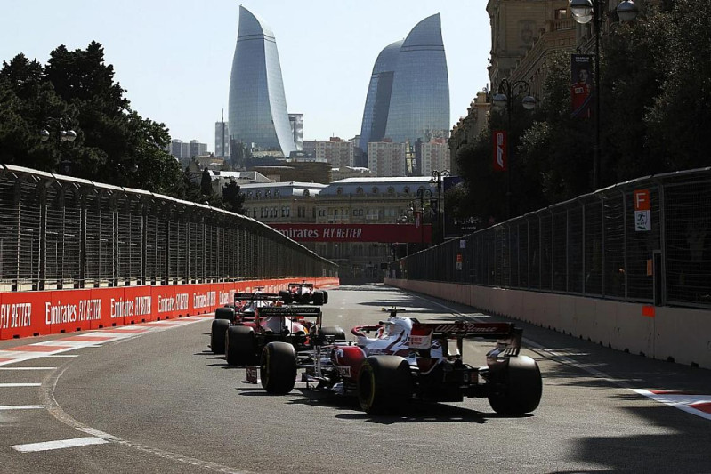 Bakıda keçirilən Formula 1 üzrə Azərbaycan Qran-prisində əsas yarış başlayıb