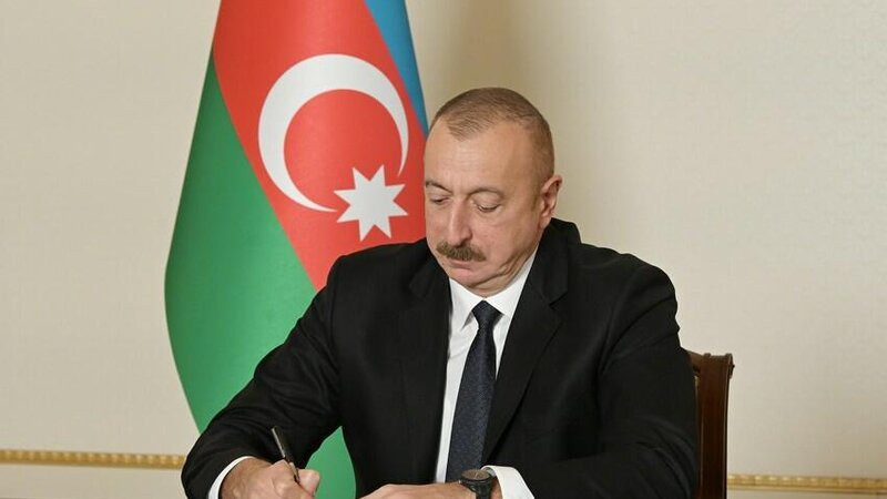Ali məktəblərə qəbulda ən yüksək nəticə göstərən tələbələrə Prezident təqaüdü verildi
