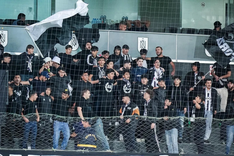 Neftçi azarkeşlərinə görə 5000 manat cərimələndi
