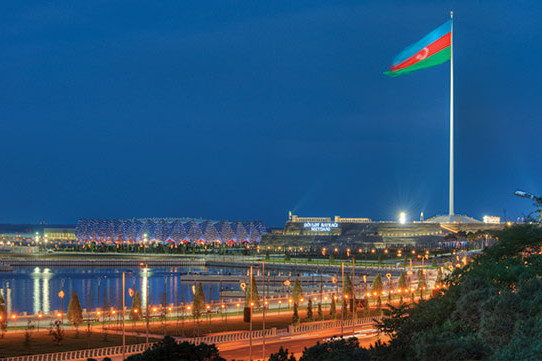 5 mindən çox yaşı olan Bakı