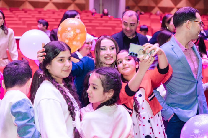 Bloqerlər bir araya gəldi: sosial mediada qaralama dalğasına qarşı ortaq mövqe