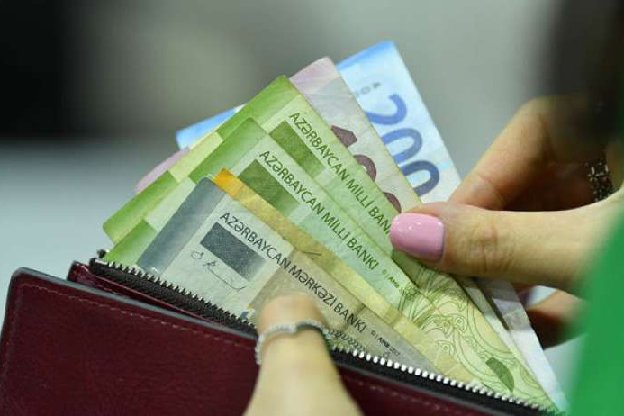 Minimum əməkhaqqı ilə bağlı yeni qayda təsdiq edildi: Kimlərin maaşı artacaq?