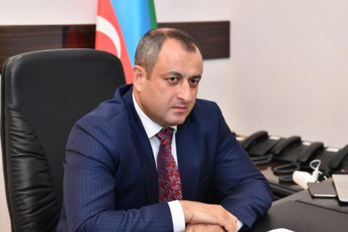 İcra başçısı təhqirlərə belə cavab verdi