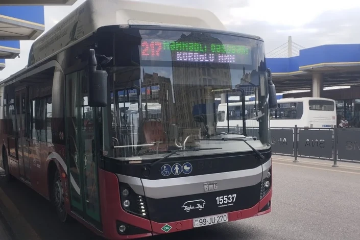 Məmmədli sakinlərinin nəqliyyat PROBLEMİ: "Avtobuslar kəndə girmir"