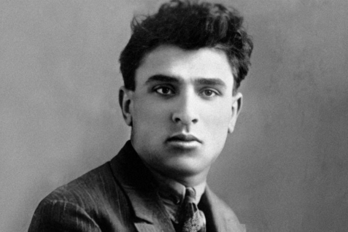Görkəmli şair Mikayıl Müşfiqin doğum günüdür