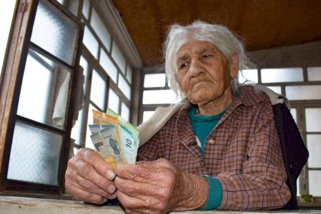 Gələn həftə Azərbaycanda qadınların pensiya yaşı artırılacaq