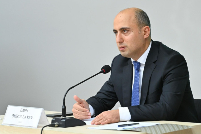 Təhsil naziri sosial media istifadəçilərini tənqid etdi