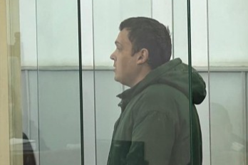15 yaşlı bacısının 30 yaşlı nişanlısını öldürmək istədi - Zorlama şübhəsi…