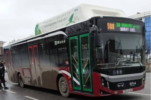 "Bakubus", eşidirsən? Yatmısan, ya bayılmısan?