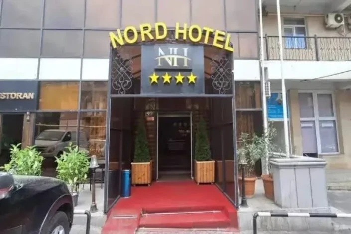 Bakıda gənc oğlan HOTELDƏ ÖLDÜ