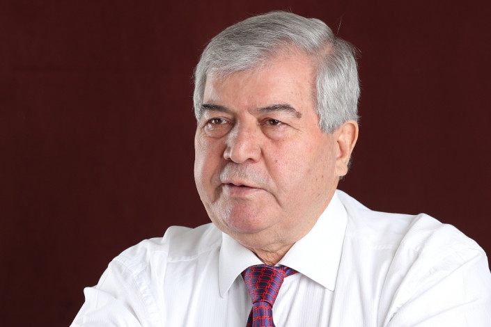 Dilimizi yenə qurban veririk?