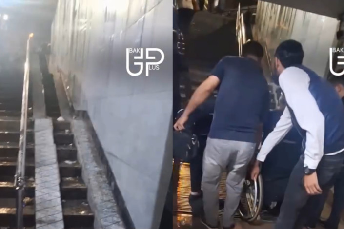 Əlil arabasında olan şəxsə ətrafdakılar kömək etdi - Pandus yararsız vəziyyətdə