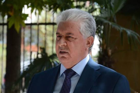 Bakıda deputatla satıcı arasında qarpız üstündə MÜBAHİSƏ