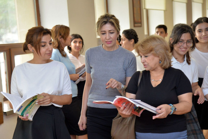 Bu gün Beynəlxalq Müəllimlər Günüdür
