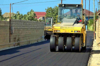 Xəzər rayonunun 3 qəsəbəsində asfalt örtüyü dəyişilib