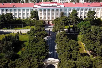 Heydər Əliyev adına Azərbaycan Ali Hərbi Məktəbində bədii proqram keçirilib