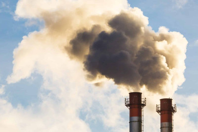 Sabunçu: Böyükşor gölü yaxınlığındakı zavod atmosferi çirkləndirir