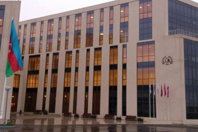 Moskva Dövlət Universitetinin Bakı filialı abituriyentlər üçün bazar günü məktəbləri keçirir