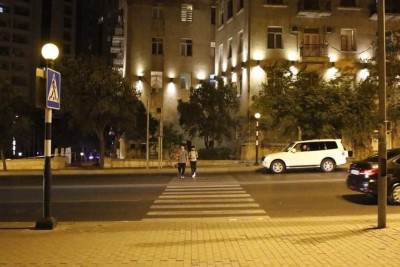 Paytaxtda piyada zolağında sarı döyünən işıqların sayı müəyyən olub