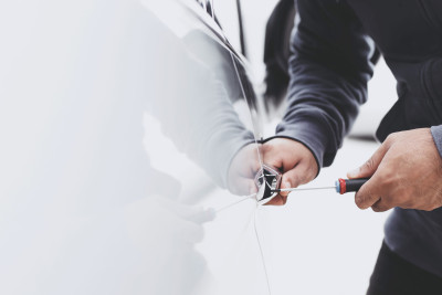 Xəzər rayonunda avtomobil oğurlayan 3 nəfər saxlanılıb