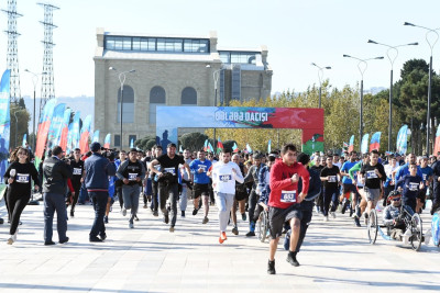 Bakıda Zəfər gününə həsr olunmuş qaçış təşkil olunub