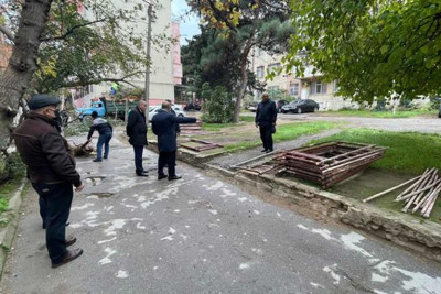 Nəsimi rayonunda daha bir küçə təmir olunur