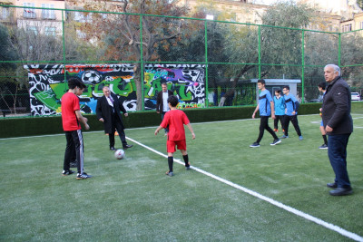 Yasamal rayonunda daha bir futbol meydançası istifadəyə verilidi