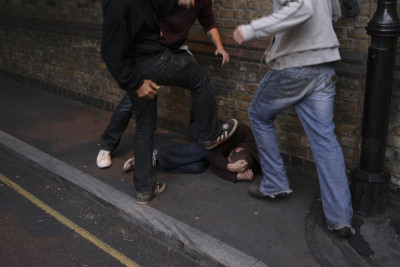 Bakıda kişi döyülərək ağır xəsarətlər alıb