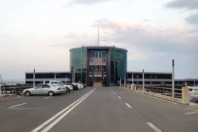 “Yaxt klub” hotelində xarici vətəndaşdan pul oğurlanıb