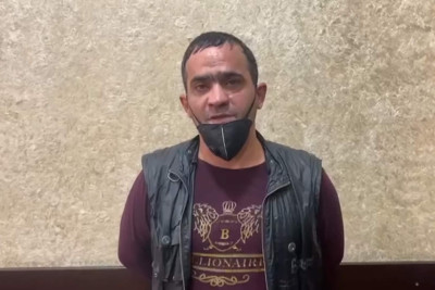 Bakıda silahla küçədə gəzən şəxs saxlanılıb