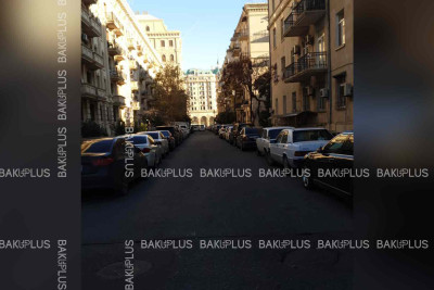 BNA əməkdaşları Bakının mərkəzində tıxaclarla mübarizə aparır