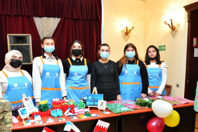 Bakıda şagirdlərin əl işlərindən ibarət sərgi-yarmarkası keçirilib