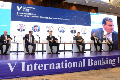 Bakıda V Beynəlxalq Bankçılıq Forumuna start verilib