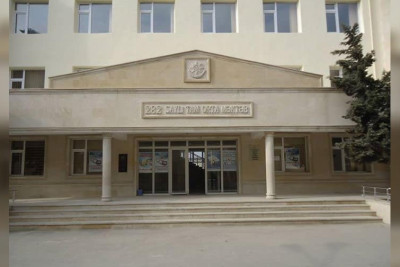 Bakıda şagird məktəbdə oxumaq əvəzinə şalvarını çıxardıb, müəllimin üstünə bıçaqla gəldi