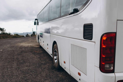 Bakıda sürücü tüstülənən avtobusu saxlamadı