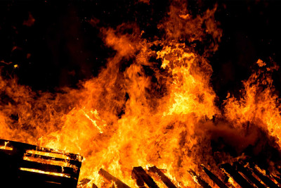 Paytaxtın Xətai rayonunda yanğın hadisəsi qeydə alınıb