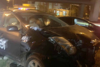 Binəqədi rayonunda iki avtomobil toqquşub