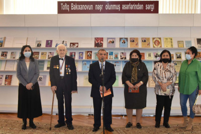 Milli Kitabxanada Tofiq Bakıxanova həsr olunmuş sərgi start götürüb