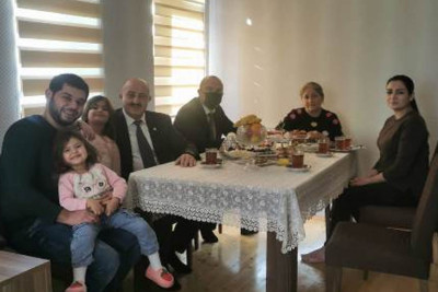 Nəsimi rayonunda yaşayan şəhid və qazilərin ailələri ziyarət olunub