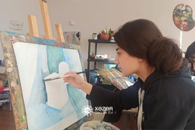 Xəzər rayonunda ödənişsiz rəsm dərsləri keçirilir