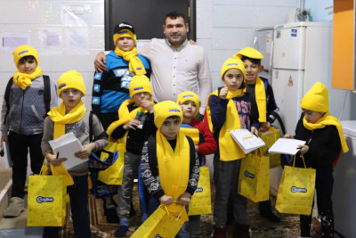 "Avrora" Qrup Bakıda sığınacaqlardakı uşaqları sevindirib