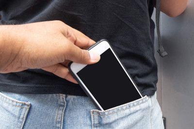 Bakıda kafelərdən telefon oğurlayan şəxs saxlanılıb