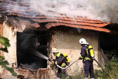 Bakıda fərdi evdə yanğın olub