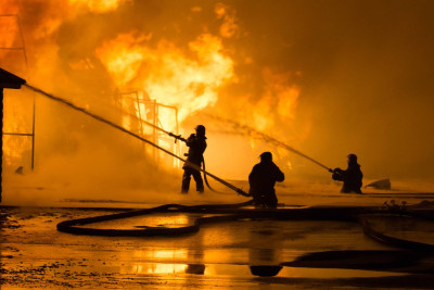 Bakıda nasosxana yanıb