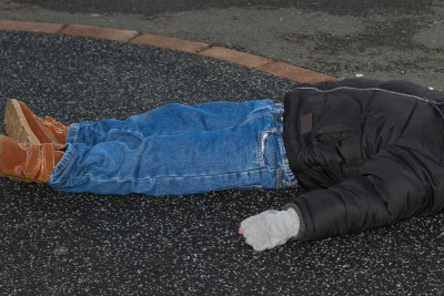 Bakıda qəfil yola çıxan uşağı avtomobil vurub